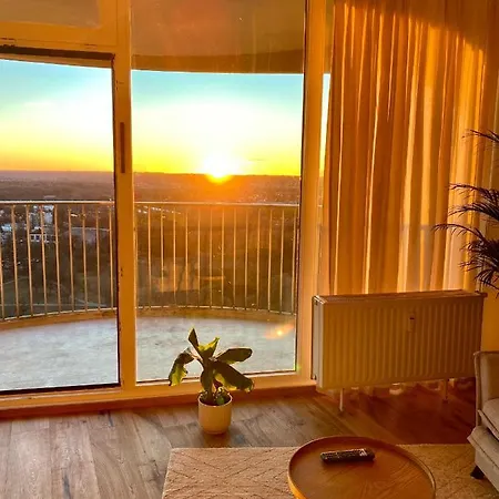 Butler Skyline Netflix