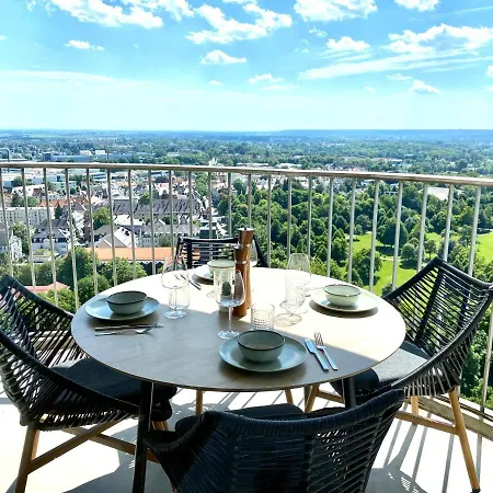 Butler Skyline Netflix Augusta